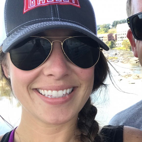 Meet your Posher, Chelsechelsea - Picture 1 of 1